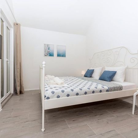 Vista Mare Apartment - 3 Bedroom, Sea View ماكارسكا المظهر الخارجي الصورة