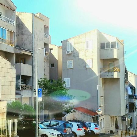 Vista Mare Apartment - 3 Bedroom, Sea View ماكارسكا المظهر الخارجي الصورة